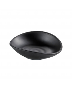 Coppetta in melamina nera, 13x11x3,5 cm. Peso netto 94gr. Capacità: 100ml. Colore Nero. 100% Melamina, prodotto idoneo al contatto con tutti i tipi di alimenti (T max70°C). Articolo lavabile in lavastoviglie; Da non utilizzare con utensili taglienti. Prod