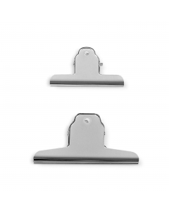 Clip in acciaio cromato per alti spessori. Foratura per eventuale affissione. Larghezza 10cm.