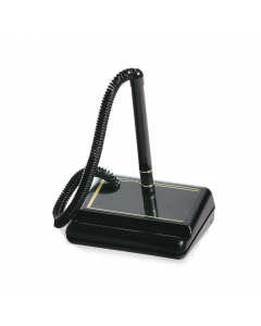 Stiloforo composto da penna a sfera (inchiostro nero) e portapenna rettangolare in plastica. Penna collegata alla base tramite una molla a spirale. Base di colore nero (9x7 cm) con rigatura in oro. Ricaricabile con refill cod. 81866.