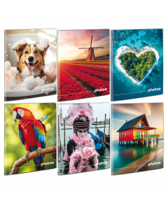 Album portafoto a busta saldati sul dorso. Confezioni con copertine assortite con buste bianche e nere. 24 foto da 14.5 x 20 cm. Formato 17 x 21cm.
