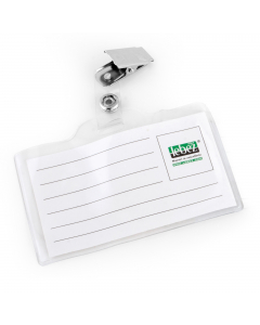 Portabadge trasparente cristallo con clip, formato 93x60mm. per inserire il cartoncino e' necessario aprire il bottone (lato lungo) il retro del badge e' in plastica trasparente. Fornito di cartellino.