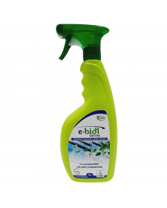 Detergente multiuso professionale a base alcolica, specifico per la pulizia di vetri, cristalli, specchi, parti cromate, scrivanie, computers, schermi TV, laminati, ceramiche, acciaio inox, ecc. Sgrassa e pulisce velocemente rendendo le superfici brillant