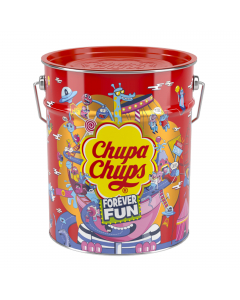 Cofanetto in latta 150 chupa chups, caramelle lecca lecca ai gusti assortiti: fragola, arancia, ciliegia, lampone, vaniglia, cola, panna-fragola. Senza glutine.
Ingredienti (gusti fragola, ciliegia, arancia, lampone): zucchero, sciroppo di glucosio, polpa