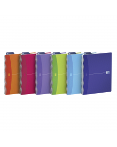 Quaderni da 180 pagine con rilegatura a spirale plastificata bianca. 
Righello segnalibro in PPL rimovibile. 
Copertina è in ppl semitrasparente. 
Rigatura 1 rigo c/margine. 
90 fogli da 90gr. 
Formato A5 15x21cm
Made in France