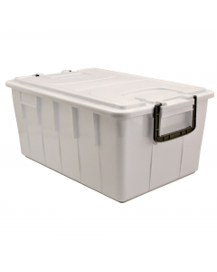 Contenitori food box con coperchio. In polipropilene riciclabile. I contenitori sono sovrapponibili con coperchio e impilabili senza coperchio. Dotati di manici. Idonei al contatto con alimenti. Colore bianco. Dimensioni: L58 x P38 x H26cm - 40 litri