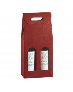 Scatola porta bottiglie in cartone seta colore bordeaux. Adatta per 2 bottiglie e dotata di comoda maniglia per il trasporto. Dimensioni: 18x9x38,5cm.