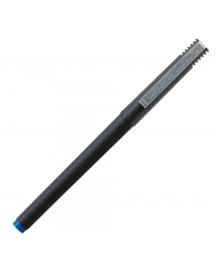 Roller con inchiostro pigmentato a base d'acqua. Punta in acciaio inox con sfera in carburo di tungsteno. Fusto nero con clip in metallo.
Punta 0,5mm. Tratto 0.3mm Colore: blu