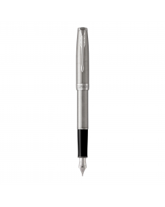 Elegante penna con finiture in acciaio inossidabile con effetto metallo spazzolato. Con finiture in palladio sui puntali e pennino in acciaio inossidabile. Fornita con cartuccia quink nera. Fornito con esclusivo astuccio Parker.