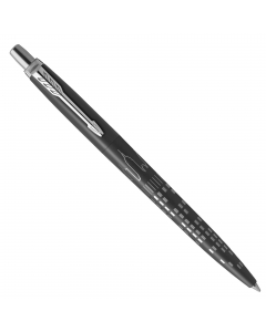 La classica penna Jotter in versione esclusiva con lo skyline della città di New York inciso al laser nel caratteristico fusto e una finitura coperta con polvere nera opaca che completa il sofisticato look di alto livello. Fornita con il refill Quink Flow