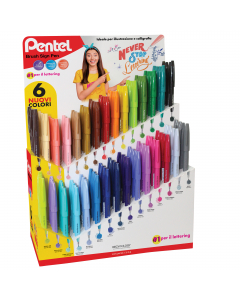Pennarello con punta in fibra a pennello:
10 pz nero, 4 pz blu, 4 pz rosso, 4 pz verde, 4 pz azzurro, 4 pz rosa, 4 pz viola, 4 pz grigio, 4 pz giallo, 4 pz arancio, 4 pz marrone, 4 pz ocra, 4 pz rosso carminio, 4 pz blu acciaio, 4 pz verde oliva, 4 pz tur