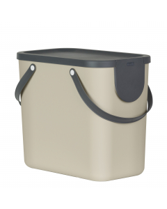 Il sistema di riciclaggio orientato al design. Colori piacevoli e freschi e forma perfettamente pensata.  Modulare, impilabile e salvaspazio. 6 adesivi per il secchio grande aiutano a separare i rifiuti. Il piccolo secchio è ideale per i rifiuti organici,