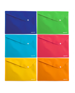 Buste orizzontali in PP con chiusura a bottone e angoli arrotondati. 6 colori assortiti.
