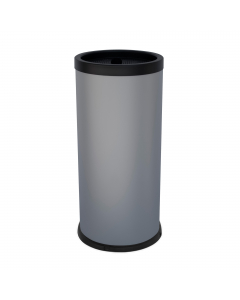 In acciaio verniciato con ghiera superiore nera. Griglia spegni sigaretta rimovibile per permettere la pulizia e lo svuotamento. Un sacchetto di sabbia da 1kg incluso. Anello in plastica inferiore salva pavimento. Si consiglia l'utilizzo in esterno copert