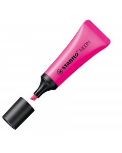 Inchiostro super brillante a base d'acqua. Fusto con impugnatura in plastica morbida. Tecnologia Anti-Dry-ut: resiste 4h senza cappuccio.
Due ampiezze di tratto 2-5mm.
Colore: fucsia.