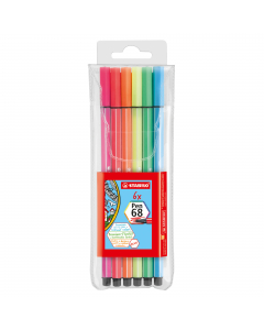 Evidenziatori Pen 68, 6 colori neon con punta in feltro indeformabile e inchiostro inodore a base d'acqua. Tratto 1mm, ottimale per testi sottili.