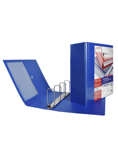 Raccoglitore personalizzabile in Colpan® (cartone rivestito in PVC) con tasca interna e meccanismo a 4 anelli quadri. Tasche trasparenti sul 1° quadrante e sul dorso che consentono l'inserimento facilitato della personalizzazione. Formato esterno: 280x310