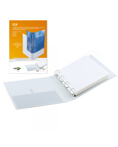 Raccoglitore bianco personalizzabile in Colpan® (cartone rivestito in PVC) con meccanismo a 4 anelli quadri. Dotato di tasca trasparente interna e di tasca trasparente esterna avvolgente, per personalizzare il dorso grazie ad un semplice foglio A3. Format