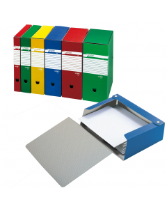 Cartelle in Colpanpack® (cartone monorivestito in PVC) chiusura a tre lembi con bottoni automatici laccati bianchi. Dotate di etichetta stampata sul dorso e occhiello di estrazione. Ideali per archiviare progetti, documenti e cartelline per atti. Formato 