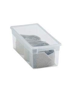 Contenitori multiuso in plastica trasparente con coperchio. Ideali riporre oggetti, documenti cartelle e ogni altra cosa debba essere riordinata. Dotati impugnature laterali per il trasporto. Impilabili stabilmente.
