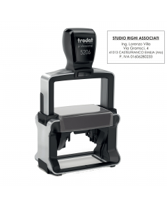 Timbro autoinchiostrante per uso intensivo. Impugnatura ergonomica con elementi soft-touch. Struttura in acciaio inox. Sostituzione della cartuccia
più semplice e pulita grazie a speciali impugnature. Piastra di stampa 49x28mm a 7 righe. Tampone di ricamb