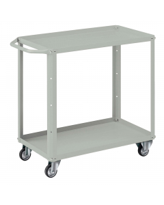 Carrello in lamiera a 3 vasche, ruote 8cm con boccola, 2 fisse e 2 girevoli. Portata kg.50 ogni vasca. Portata carrello kg.150. Smontato. Verniciatura a polvere grigio RAL 7038. 
Dimensioni ingombro: mm. 910 x 450 x 810 h.
Dimensioni vasca: mm. 800 x 450 