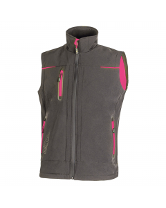 Gilet in Softshell con membrana U-Tex che rende il tessuto impermeabile, traspirante e antivento. Molto comodo e resistente con una fodera interna in morbido micro-fleece fluo e chiusura centrale con zip impermeabile. Dotato di due tasche frontali chiuse 