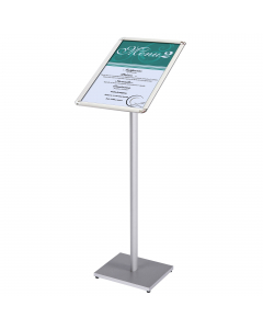 Leggio da terra con stelo in alluminio e base mdf laccata. Completo di cornice a scatto orientabile sia in orizzontale che in verticale. Ideale per presentare menu', schede informative, presentazioni ecc. altezza 120cm