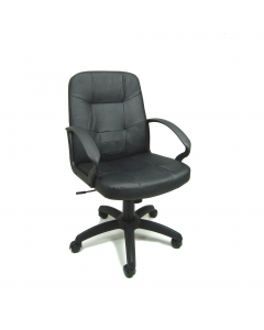 Poltrona con schienale basso e meccanismo oscillante. Elevazione a gas. base in nylon con ruote e braccioli in ppl. Rivestimento in similpelle.