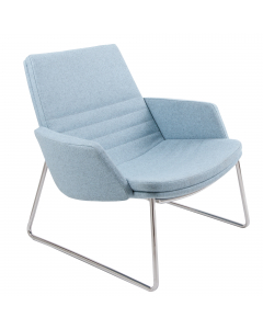 Poltrona grande comfort direzionale cucita artigianalmente. Rivestimento seduta in tessuto "SUPER - King L" 100% TREVIRA reazione al fuoco classe 1. Braccioli inclusi (non rimovibili). Alt.tot.: 100cm; Prof.tot.: 70cm; Alt.schienale: 68cm; Larg.schienale: