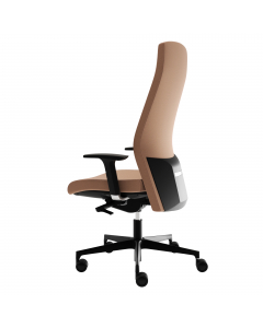 Poltrona direzionale girevole con elevazione a gas - meccanismo synchro con 4 blocchi anti shock - base nylon col.nero. Rivestimento seduta in tessuto "PLUS - Eco leather" PES 20% PVC 79% PU 1% idrorepellente, facile da pulire, senza flatati e flame retar