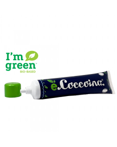 Una colla davvero green, dentro e fuori, e tenace come non mai, grazie alla nuova formula a base di alcool polivinilico senza solventi e dall’inconfondibile profumo di mandorla.  Nuova formula: più dell’80% di sostanze naturali. Tubetto realizzato con più